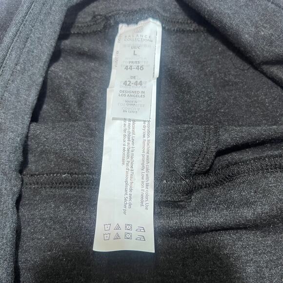 ✨NWT BALANCE COLLECTION Women’s Leggings L grey Lotus Print High Rise Dry-Wik - Picture 5 of 9